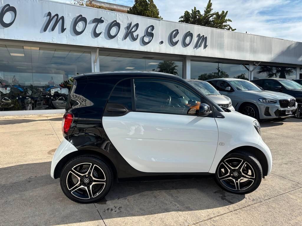 Smart ForTwo 70 1.0 2016/105.000 KM Tua a soli 115 Euro al mese