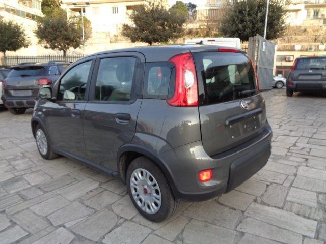 FIAT Panda 1000 HYBRID PANDA 70CV 5POSTI STEREO USB ITALIA