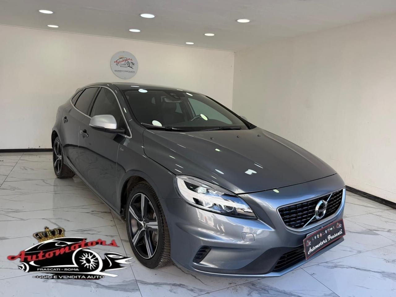 Volvo V40 D3 R-design-GARANTITA-2018