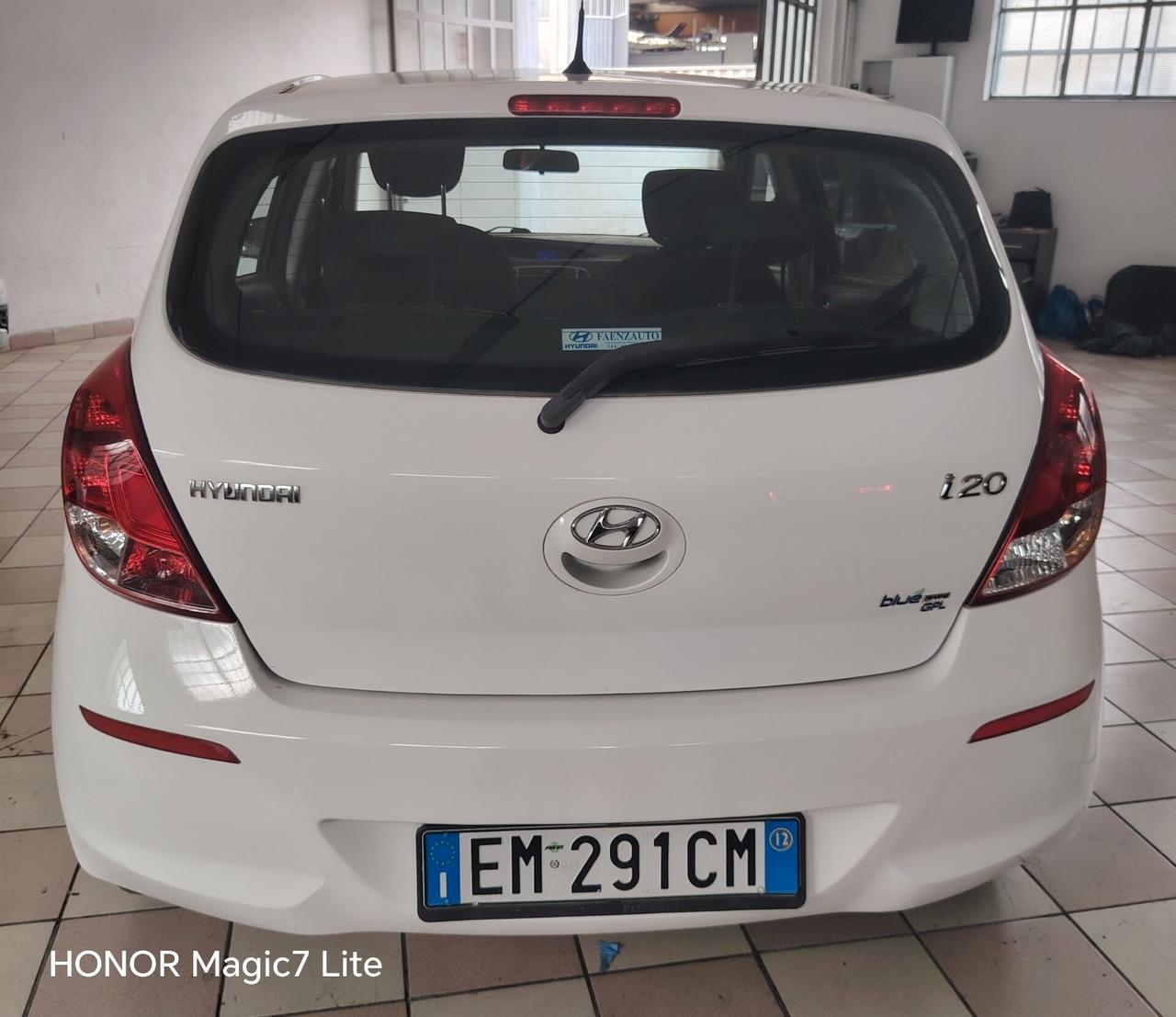 Hyundai i20 1.2 5p. BlueDrive GPL Sound Edition