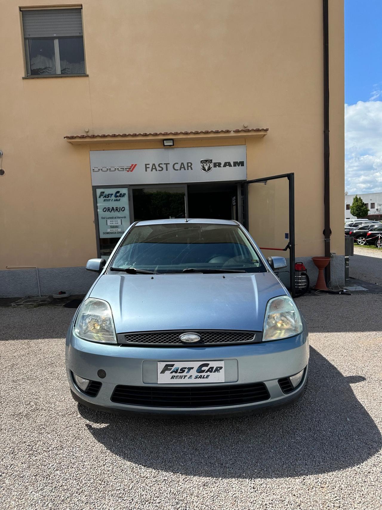 Ford Fiesta 1.4 TDCi 3p. Ghia ok neopatentati