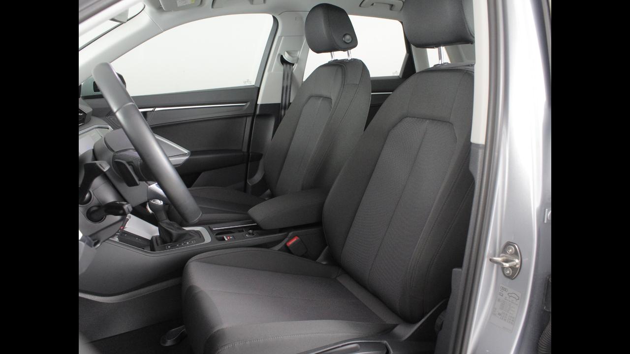 AUDI Q3 II 2018 - Q3 45 1.4 tfsi e Business s-tronic