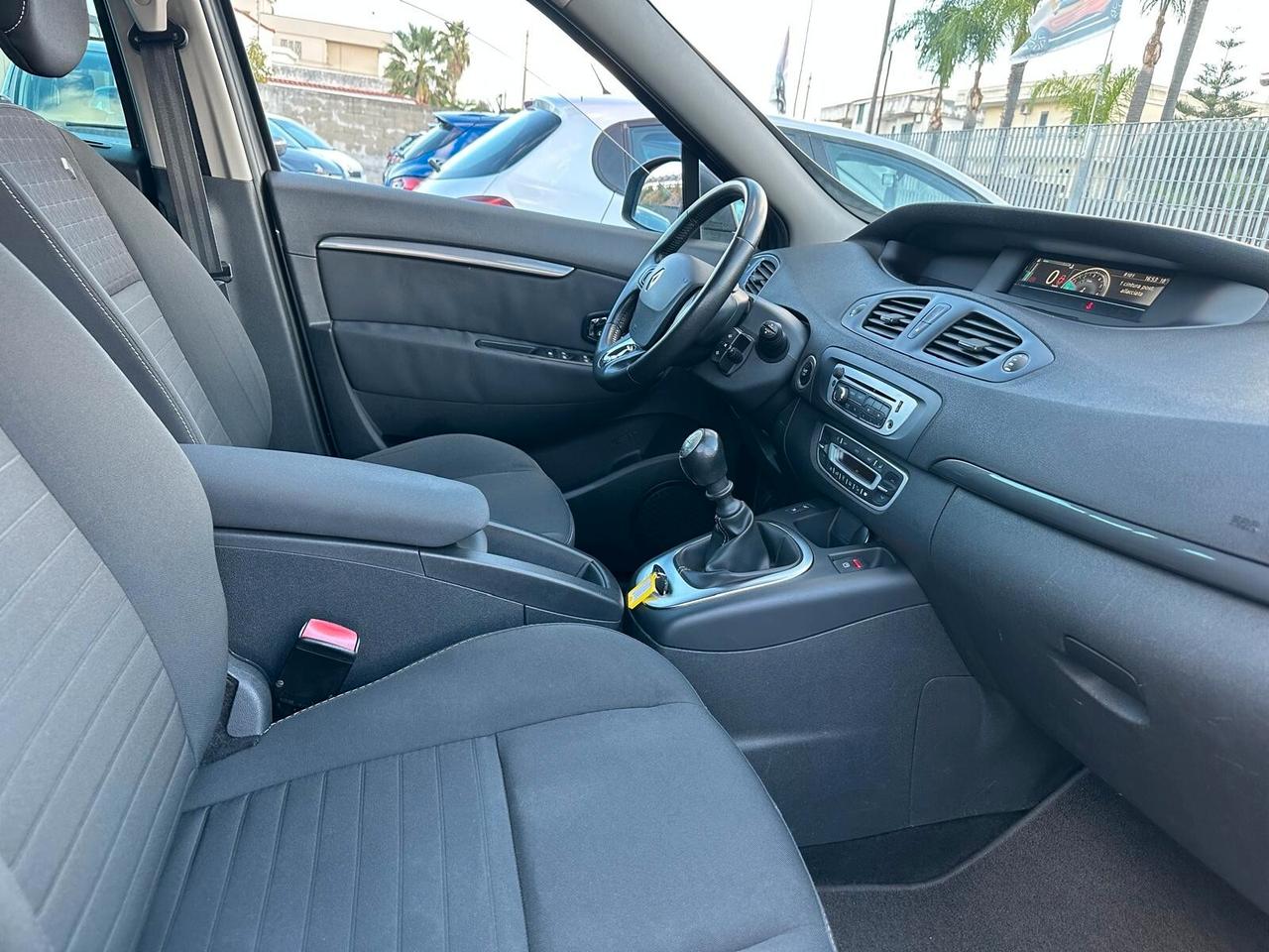 Renault Scenic Scénic XMod 1.5 dCi 110CV Limited-2015