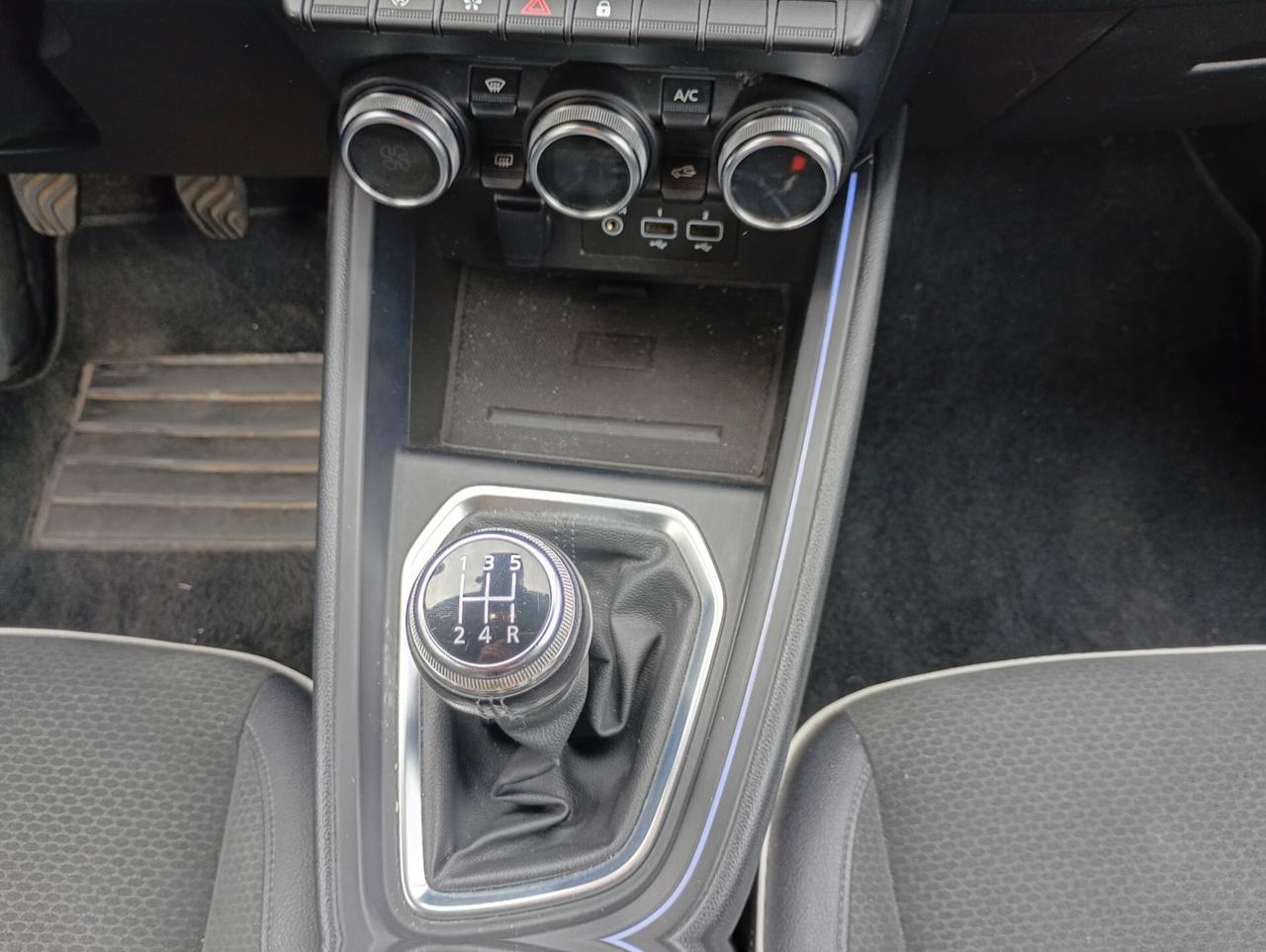 Renault Clio TCe 100 CV 5 porte Intens