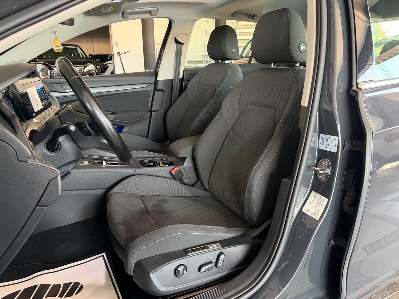 Volkswagen Golf 2.0 TDI DSG SCR Style