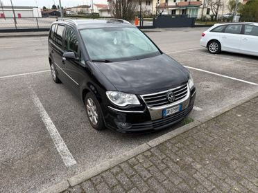 Volkswagen Touran 2.0 TDI 170CV DPF Highline
