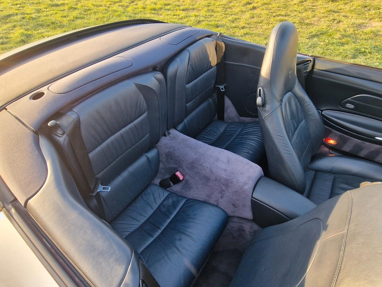 Porsche 911 Carrera 4 Cabriolet - Mod 996