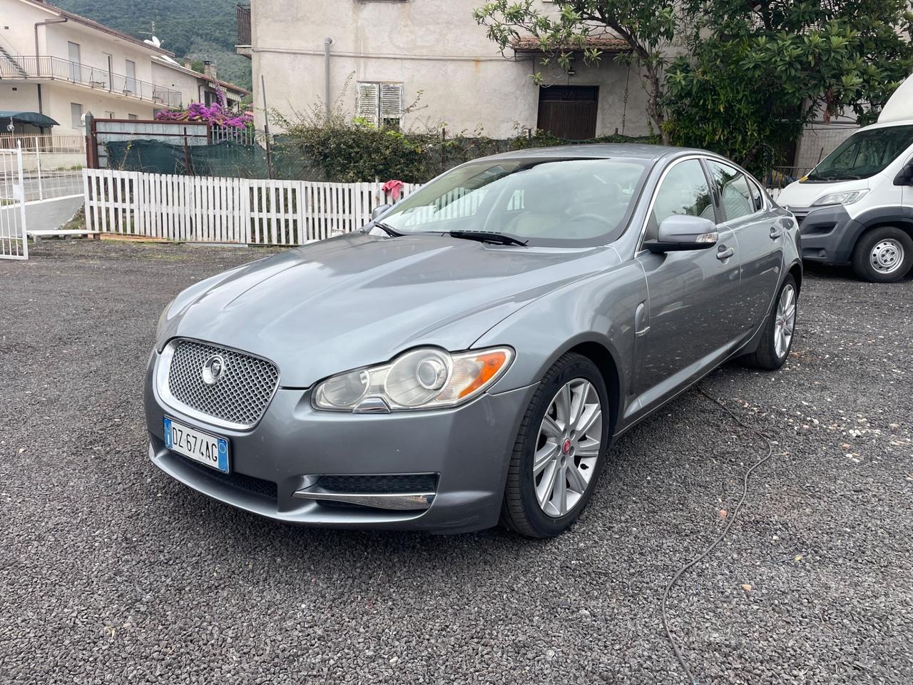 Jaguar XF 3.0 D V6 Premium Luxury