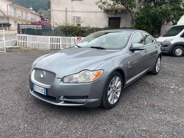 Jaguar XF 2.7D V6 Premium Luxury