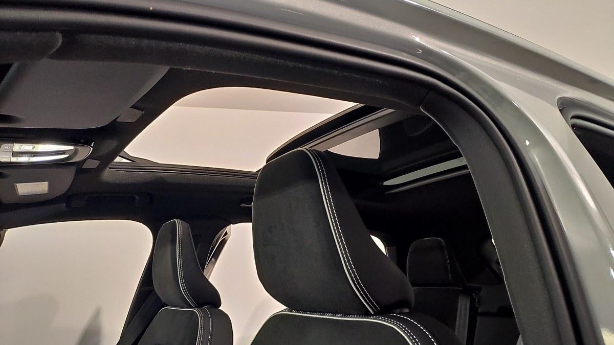 VOLVO Xc40 B3 Mild Hybrid Automatico Ultra Dark