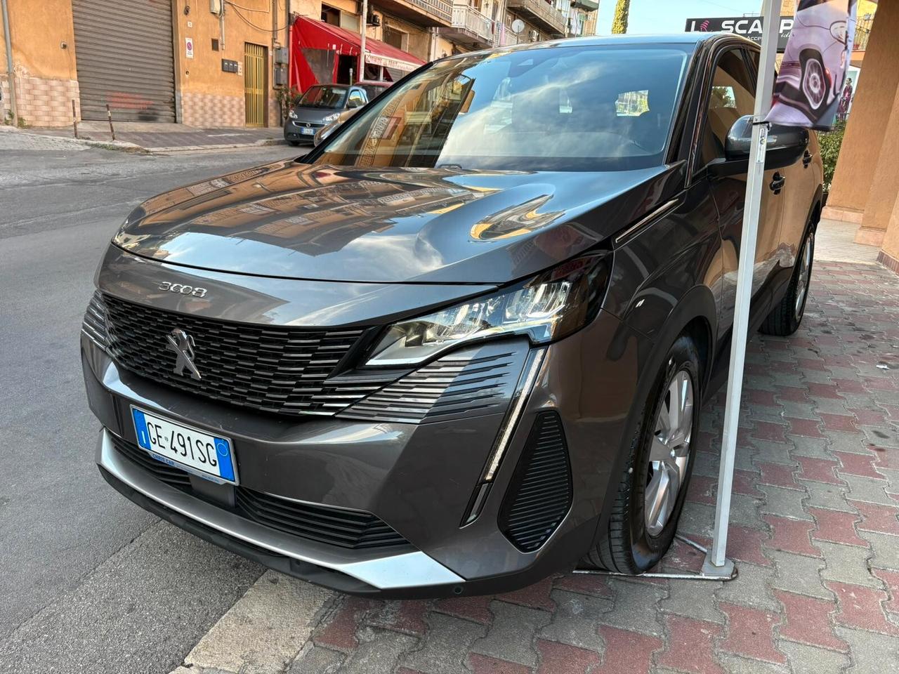 Peugeot 3008 BlueHDi 130 S&S EAT8 Active Pack