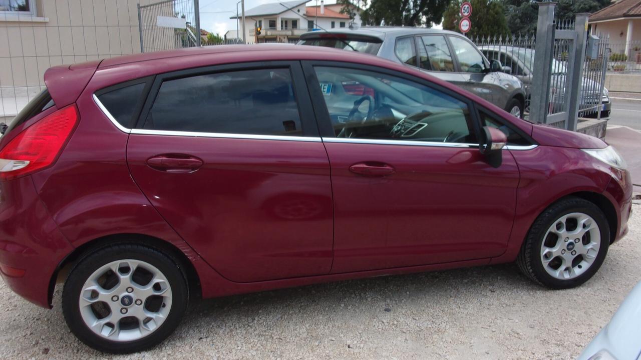 Ford Fiesta 1.2 82 CV 5 porte Titanium