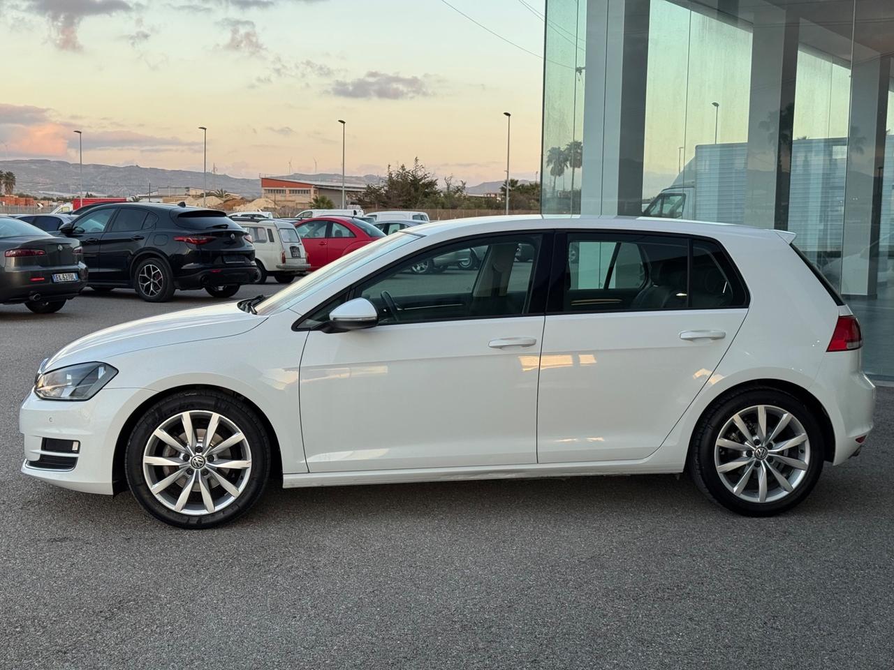 Volkswagen Golf Business 1.6 TDI DSG 5p. Highline