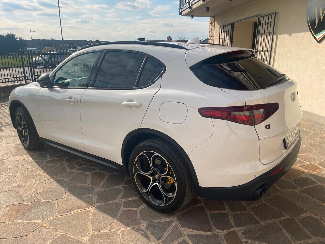 Alfa Romeo Stelvio 2.2 Turbodiesel 210 CV AT8 Q4 Executive