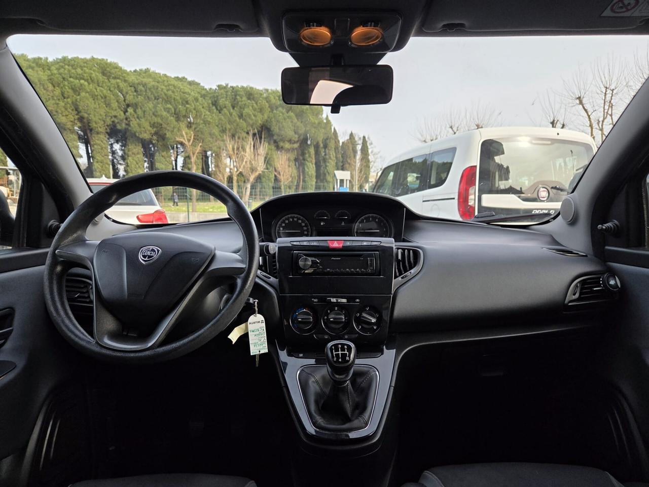 Lancia Ypsilon 1.2 69 CV 5 porte Opening Edition