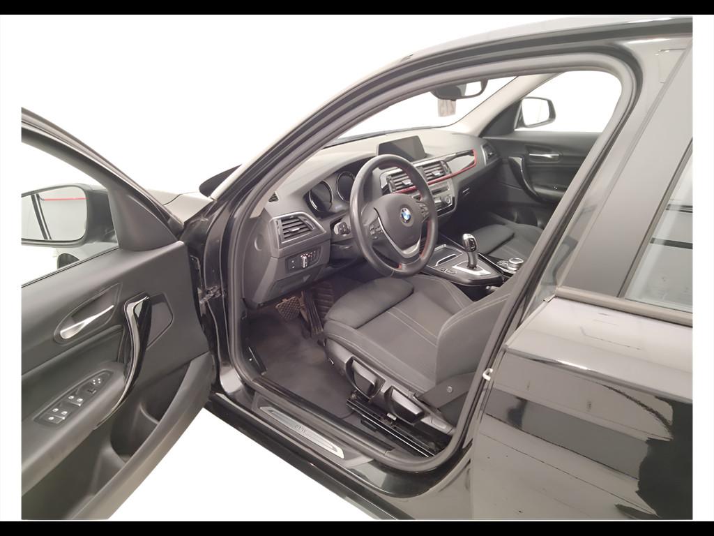 BMW Serie 1 F/20-21 2015 - 118d Sport auto 5p my18