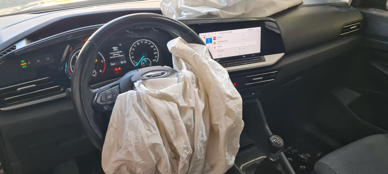 Ford Tourneo Connect 2.0 EcoBlue 122 CV AWD Titanium