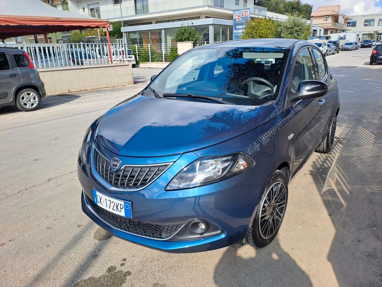 Lancia Ypsilon 1.0 FireFly 5 porte S&S Hybrid Ecochic Gold