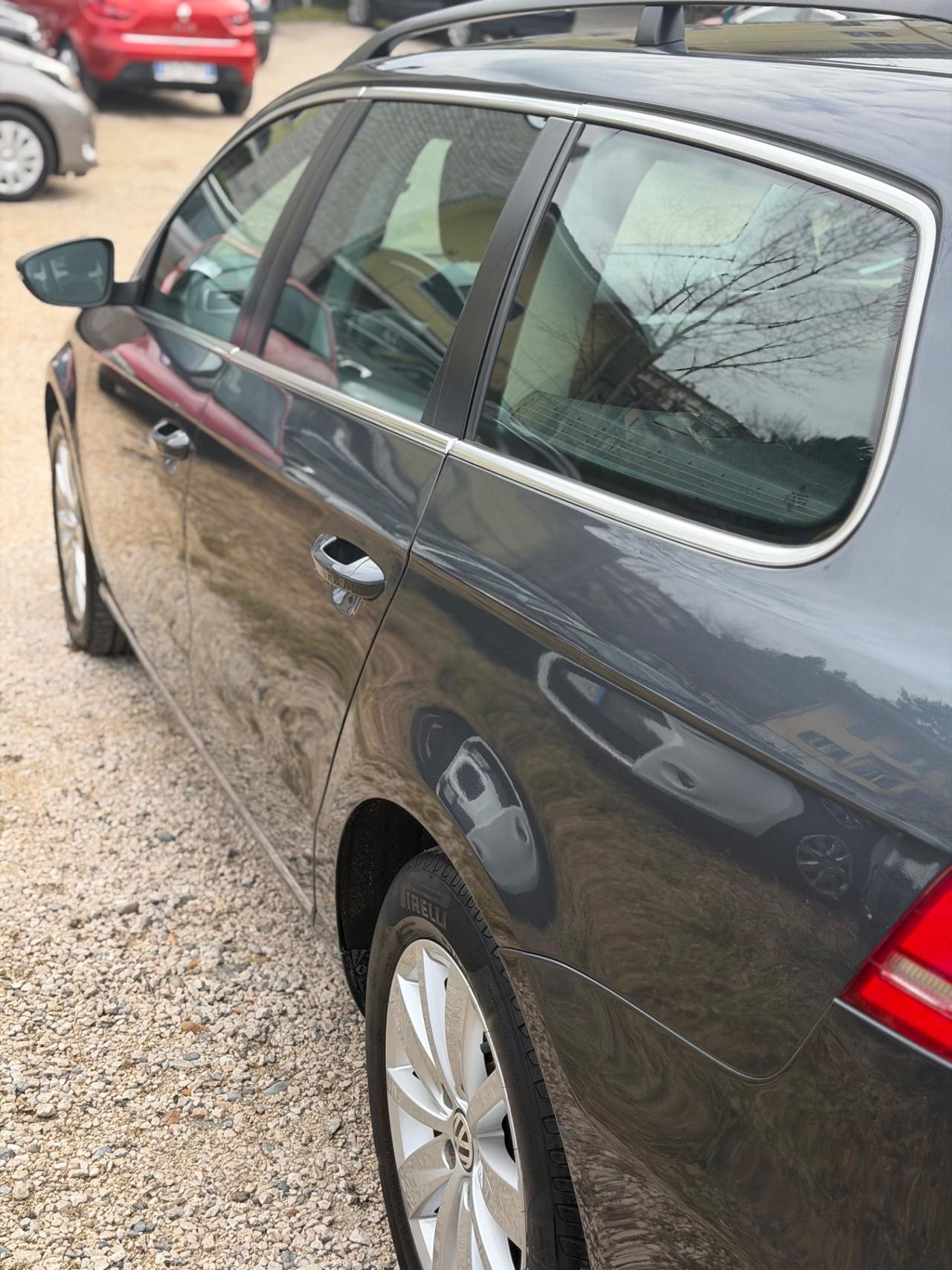 Volkswagen PASSAT VARIANT 1.6 TDI KMCERT GARANZ UNICOPR