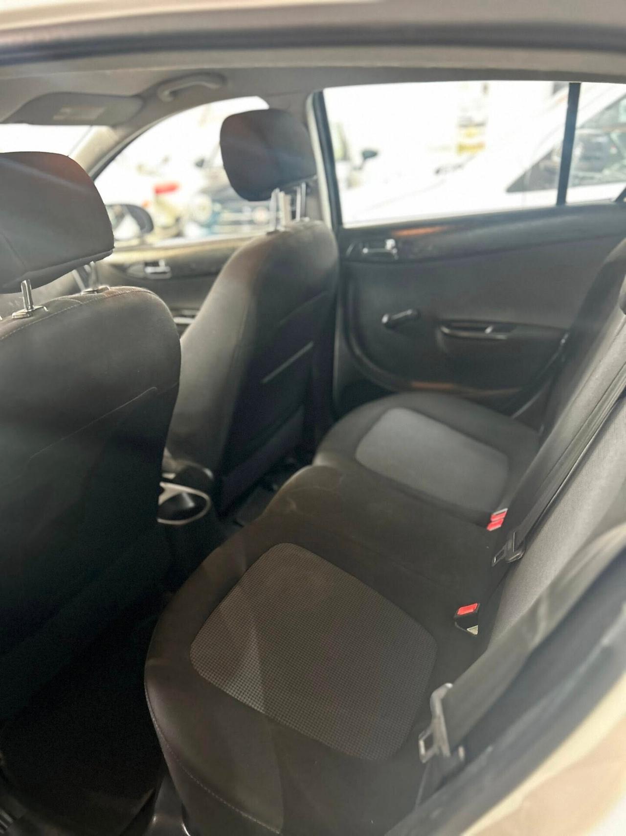 Hyundai i20 1.1 CRDi 5p.-2012