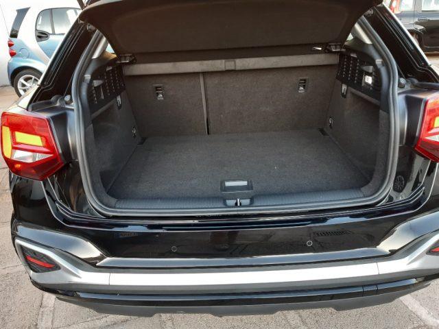 AUDI Q2 30 TDI S tronic Identity Black