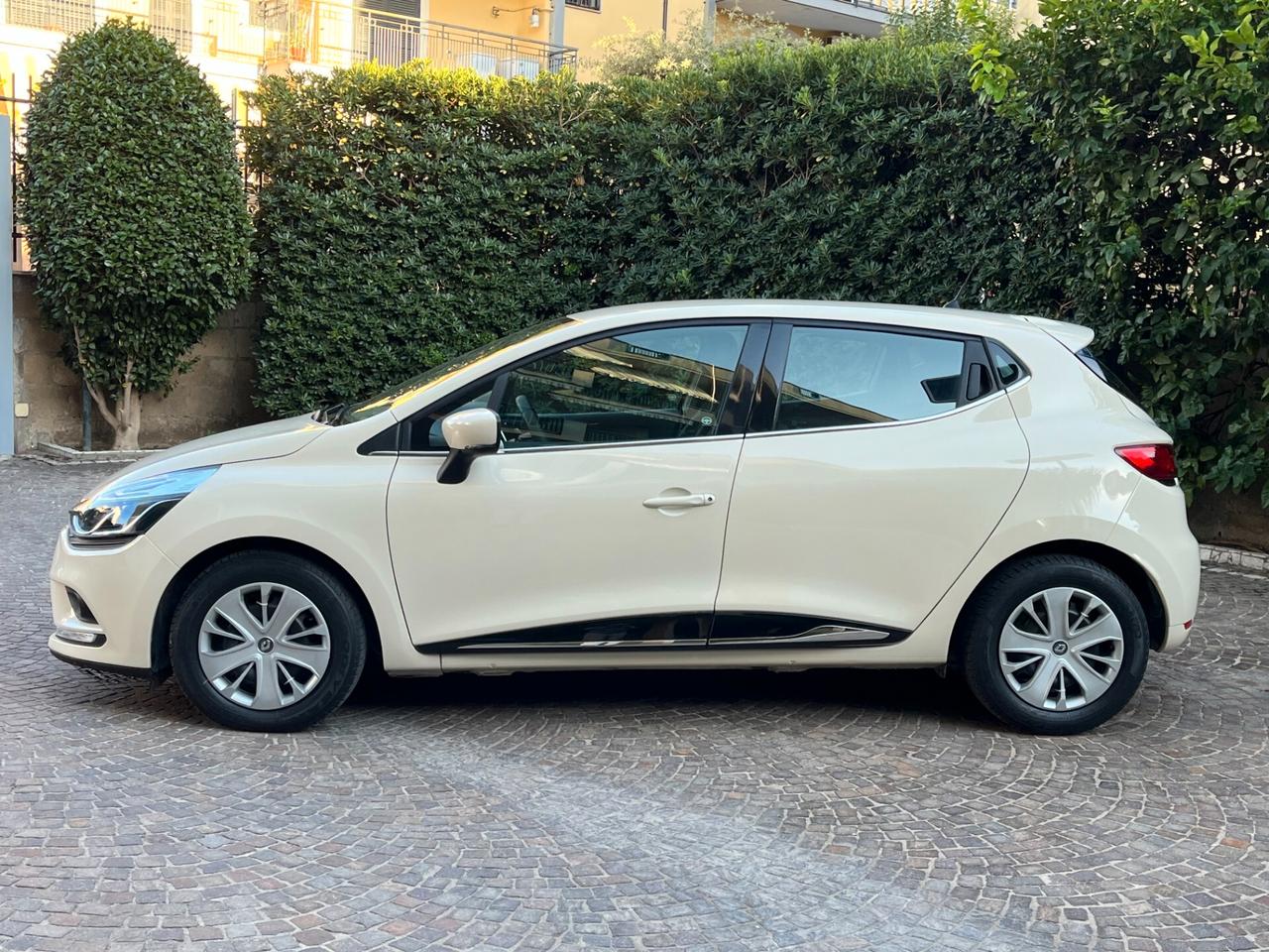 Renault Clio TCe 12V 90CV Start&Stop 5 porte Energy Zen