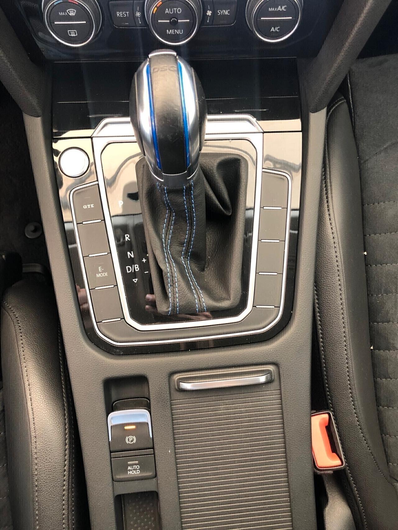 Volkswagen Passat 1.4 GTE DSG PLUG-IN-HYBRID PREZZO REALE