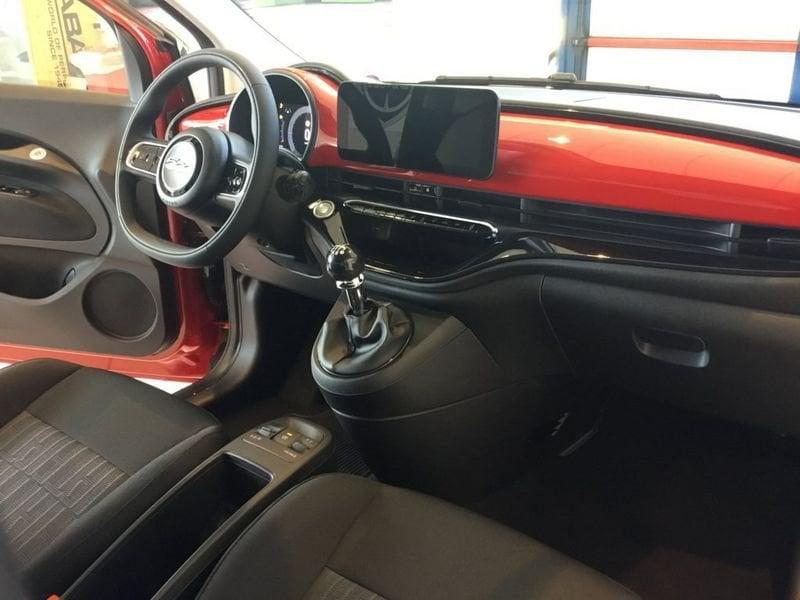 FIAT 500 Hybrid Hybrid Icon MY26 PACK STYLE