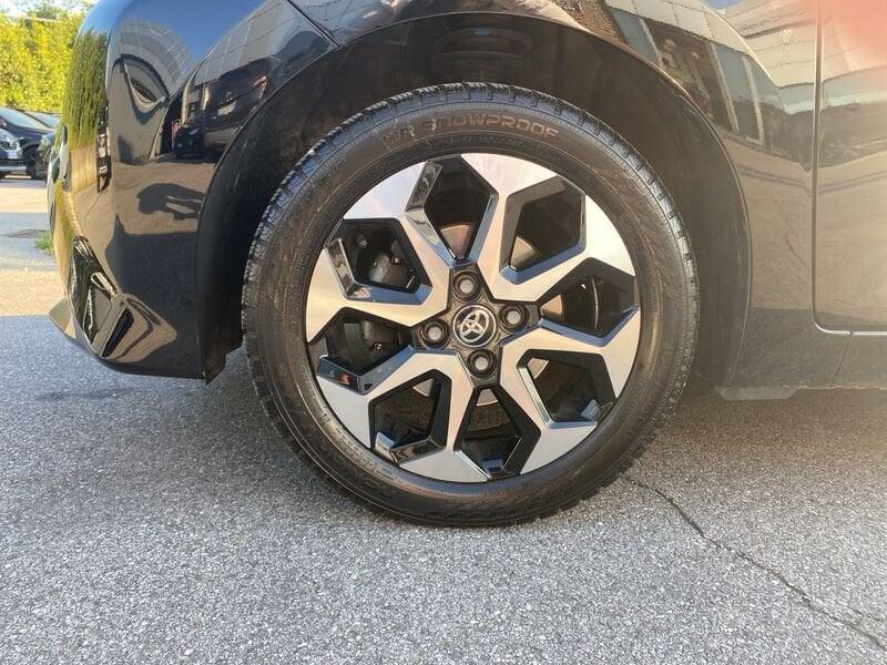 Toyota Aygo Connect 1.0 VVT-i 72 CV 5 porte x-wave
