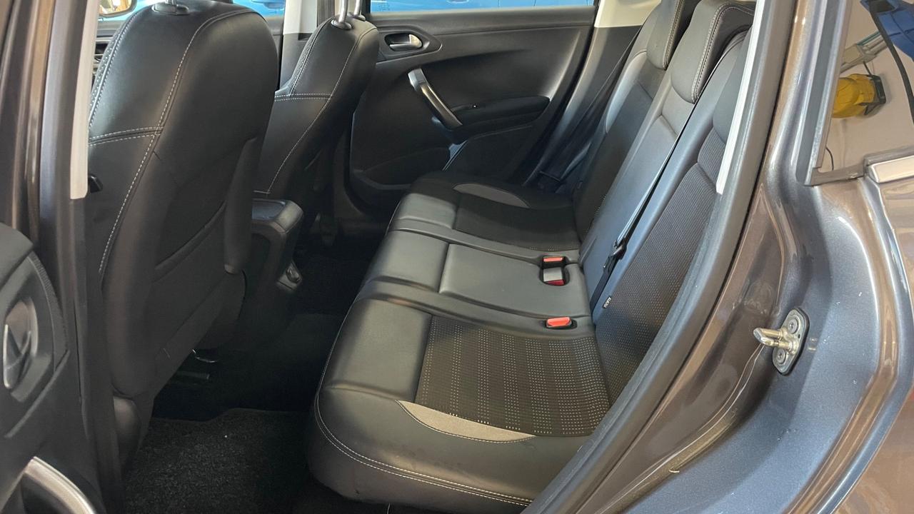 Peugeot 2008 1.6 e-HDi 92 CV Stop&Start Allure