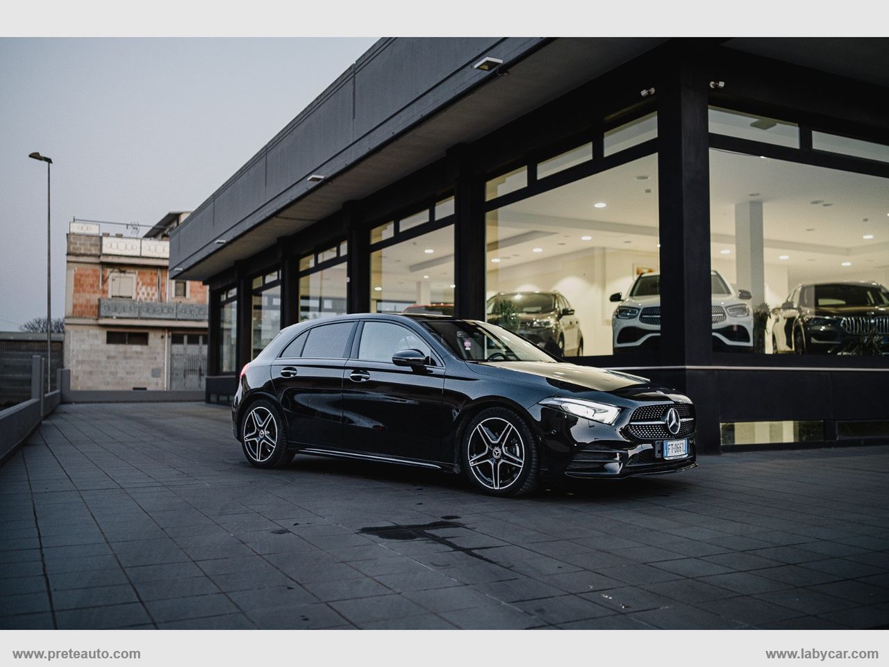 MERCEDES-BENZ A 180 d Automatic 4p. Premium