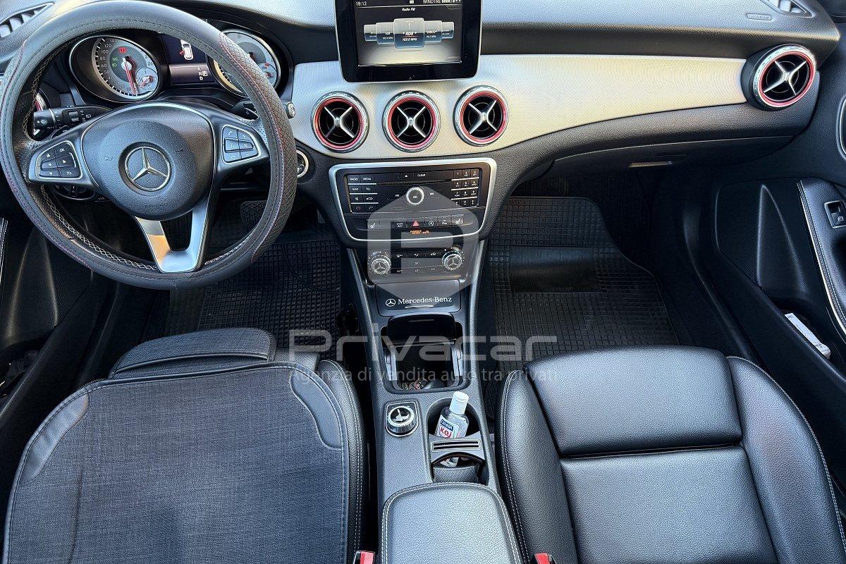 MERCEDES GLA 200 Sport
