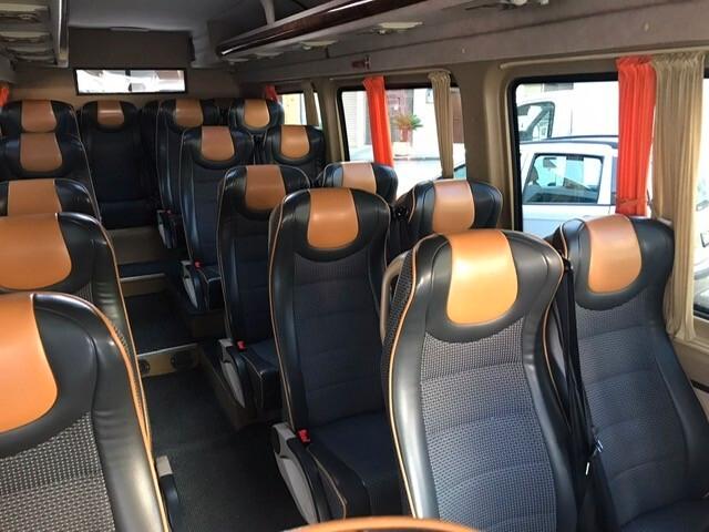 Autobus Mercedes Benz Splinter 519 20 posti