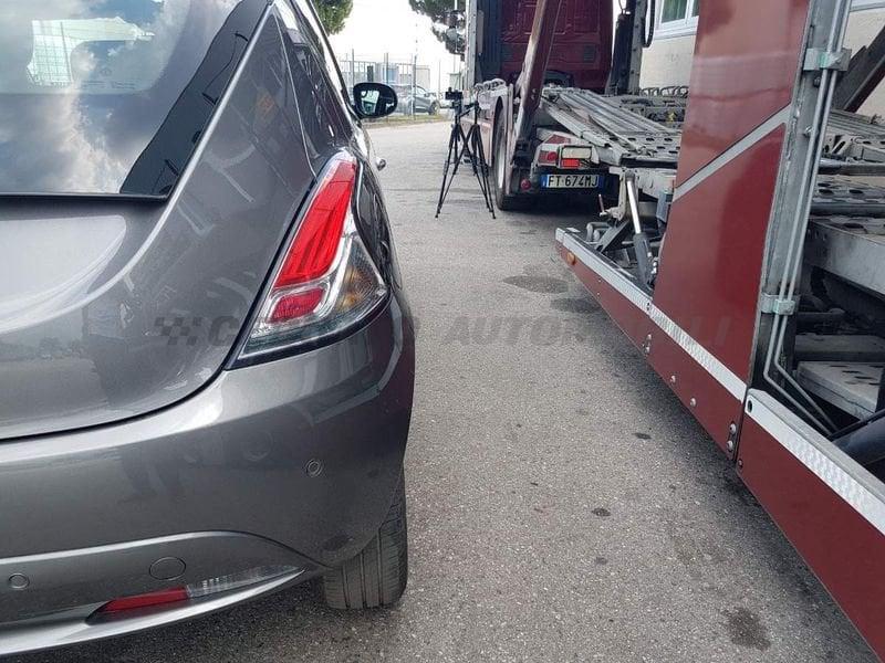 Lancia Ypsilon Ypsilon 1.0 firefly hybrid Platino s&s 70cv