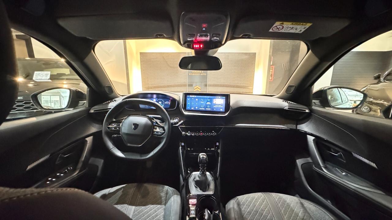 PEUGEOT 2008 1.2 BENZINA 101CV - 2024