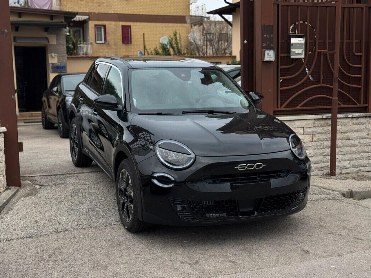 Fiat 600 Hybrid DCT MHEV La Prima