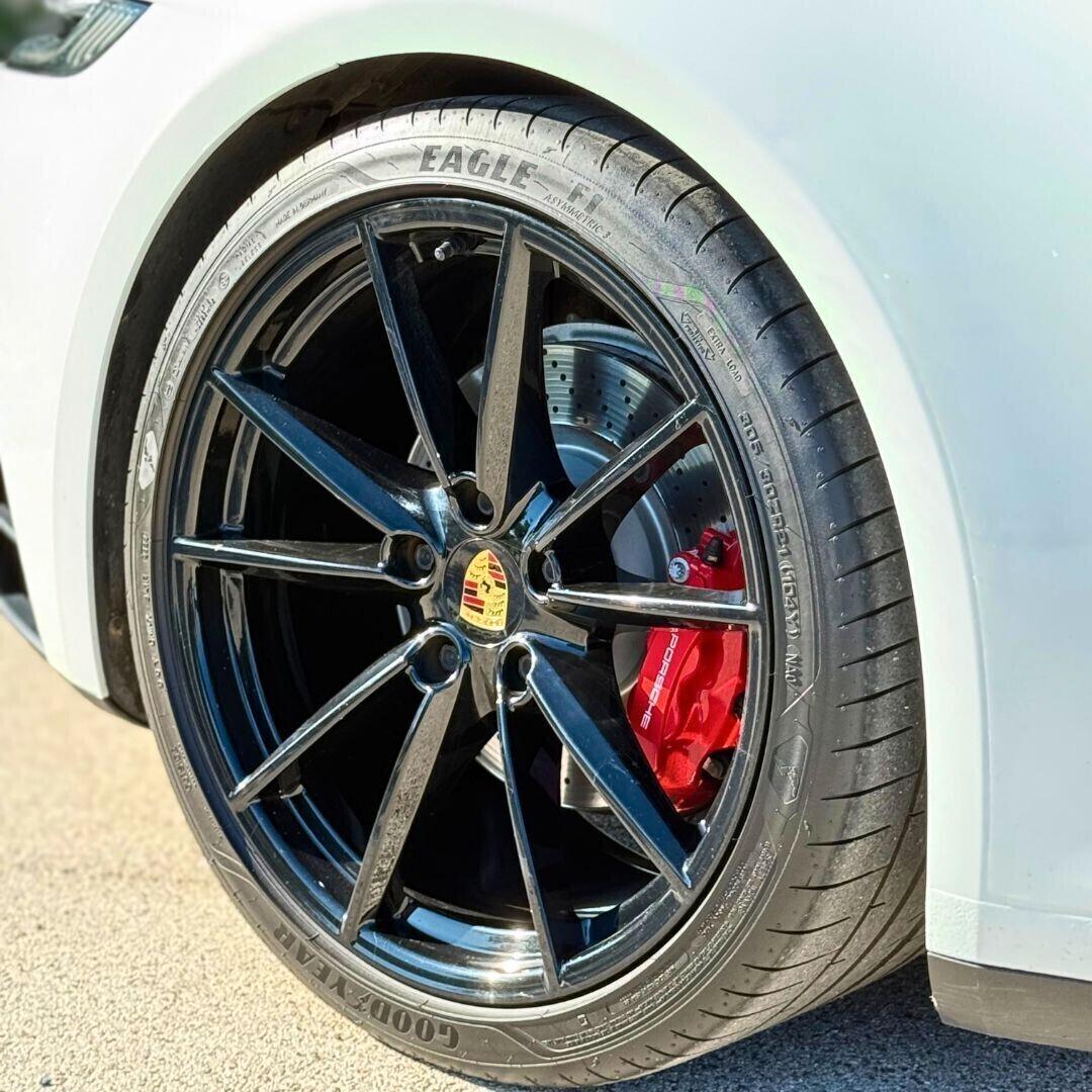 Porsche 911 Carrera S **PORSCHE APPROVED**