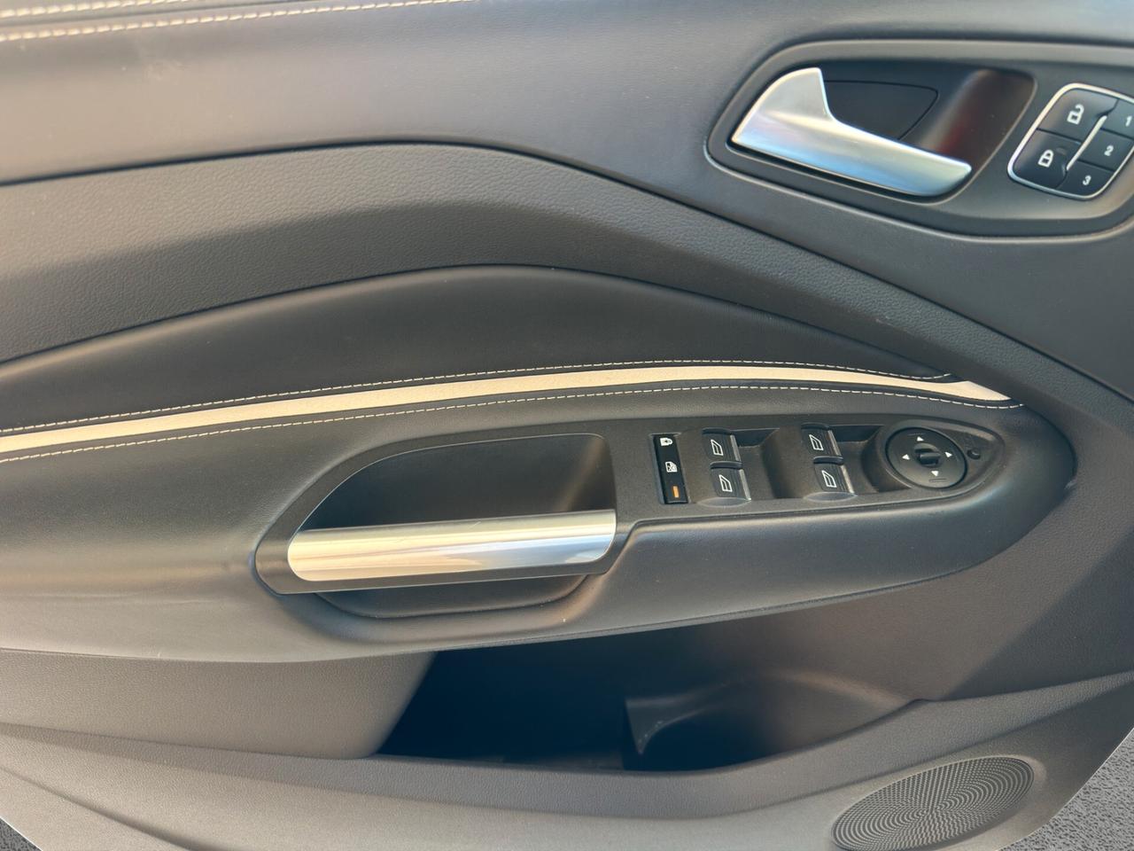 Ford Kuga 2.0 TDCI 180 CV S&S 4WD Powershift Vignale