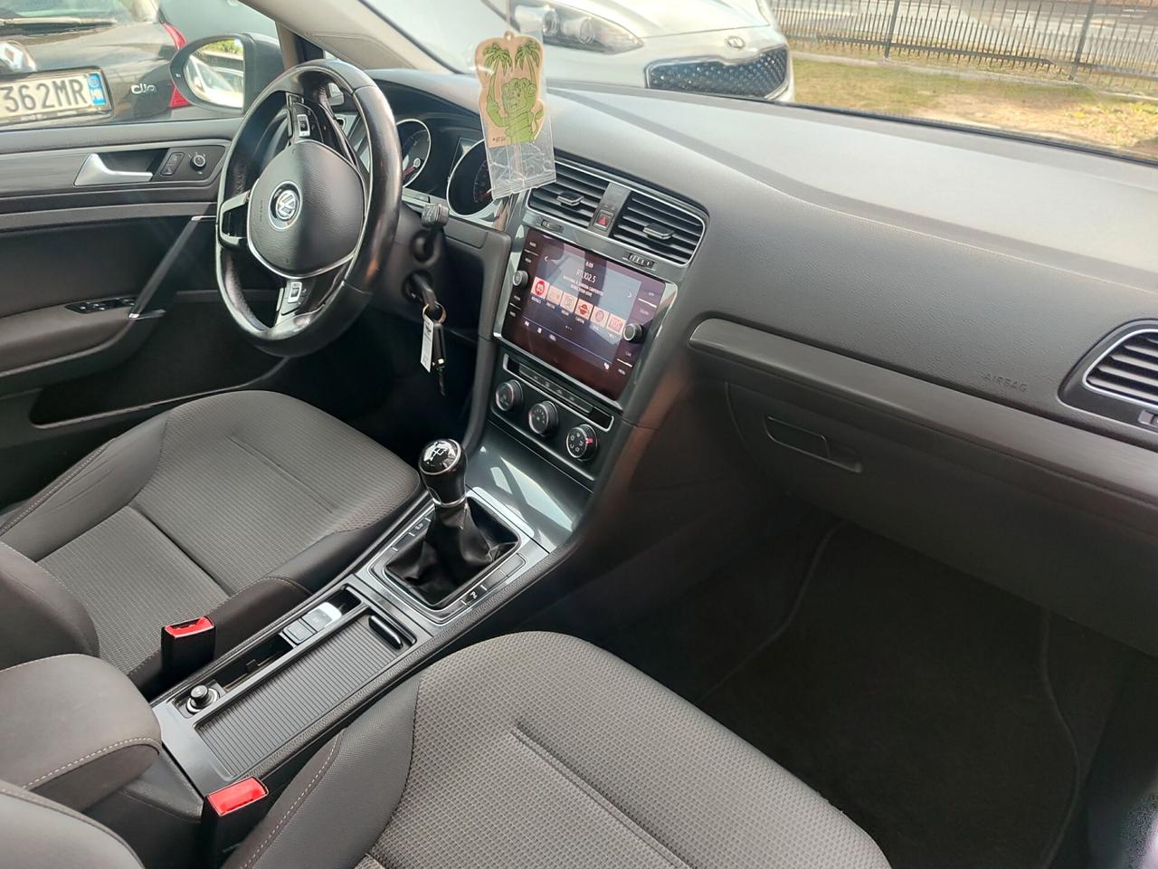 Volkswagen Golf Variant 1.6 TDI 115 CV 5p. Business BlueMotion Technology
