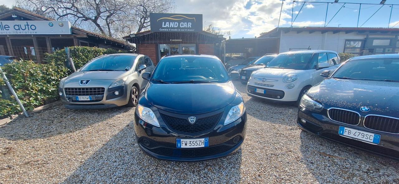 Lancia Ypsilon 1.2 69 CV 5 porte GPL Ecochic Elefantino Blu