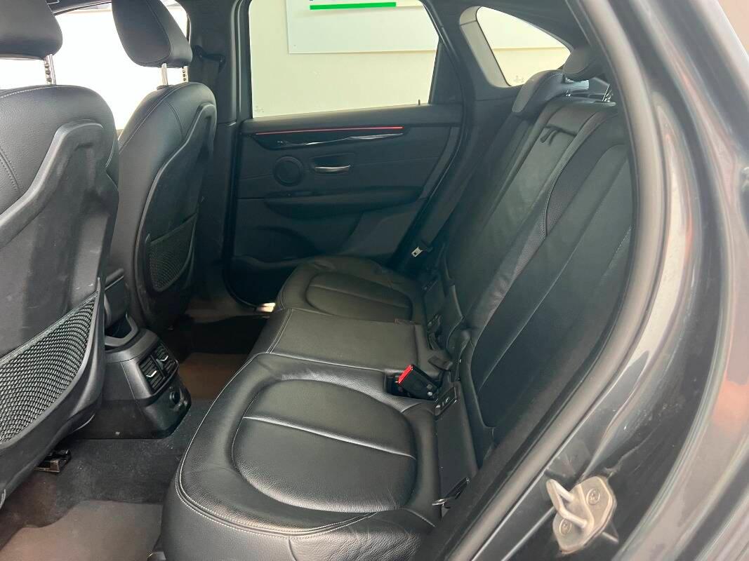 BMW Serie 2 218d Luxury auto my17