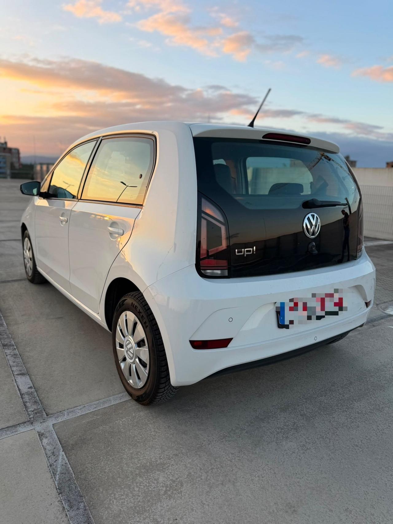 Volkswagen up! 1.0 75 CV 5p. high