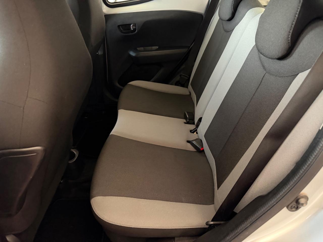 Toyota Aygo 1.0 VVT-i 69 CV 5 porte x-wave