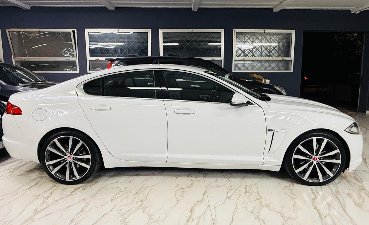 Jaguar XF 2.2 D 200 CV Premium Luxury