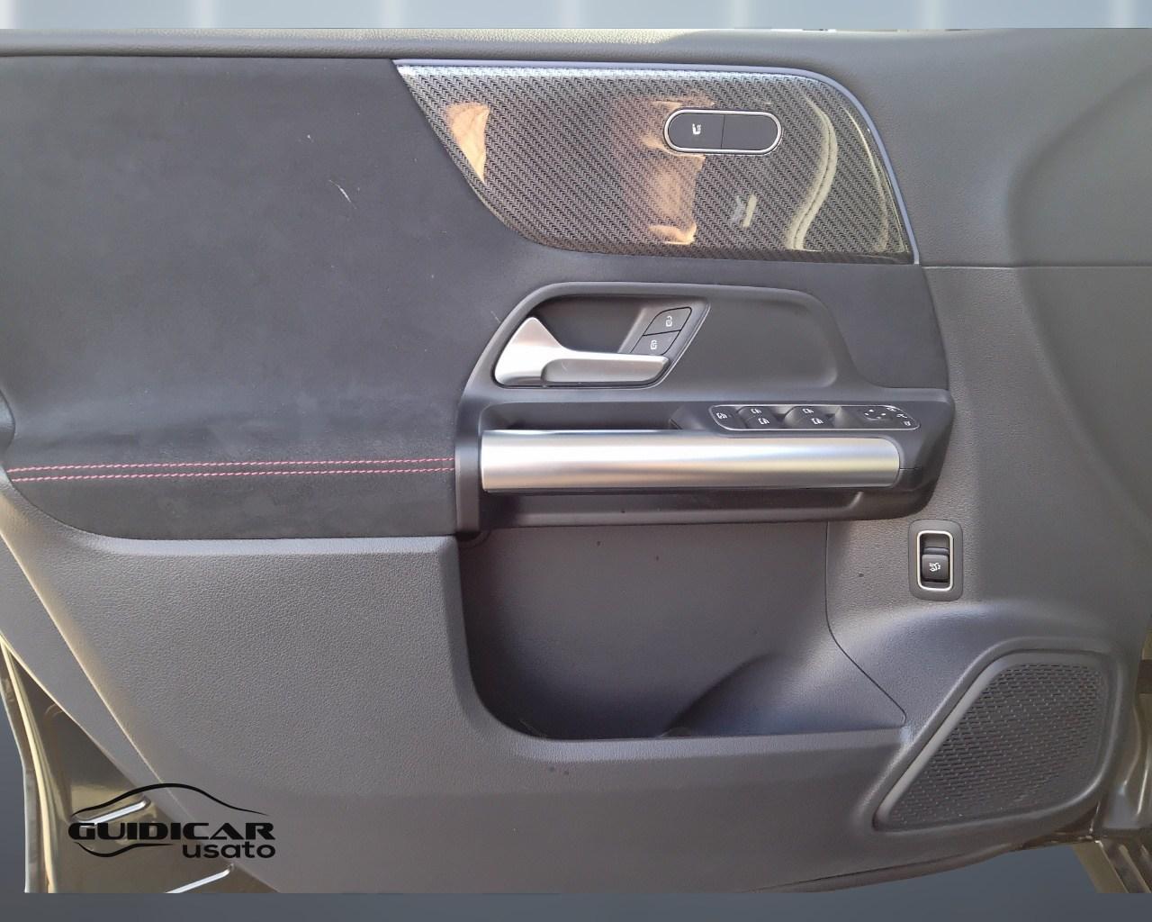 Mercedes-Benz Classe B - W247 2023 - B 180 AMG Line Advanced Plus auto