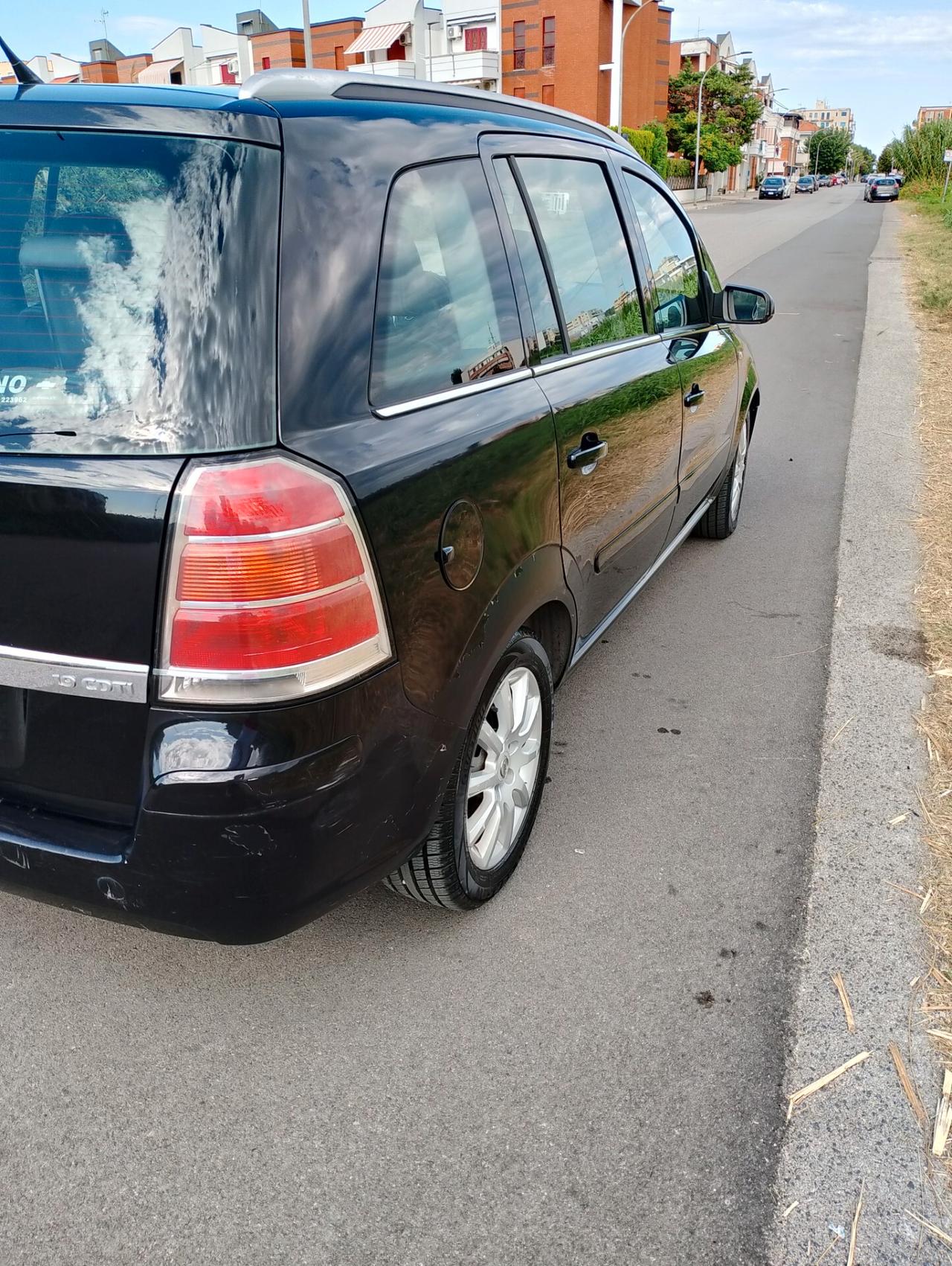 Opel Zafira 1.9cdti 120 cv cosmo 7posti