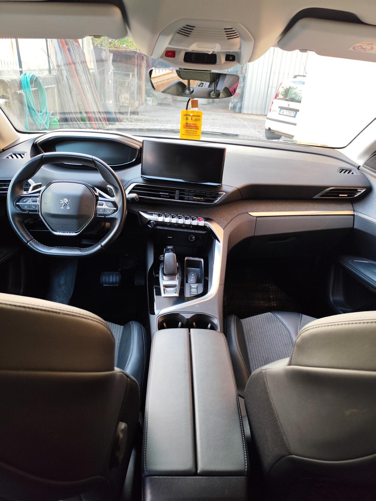 Peugeot 3008 Hybrid 225 e-EAT8 Allure Pack