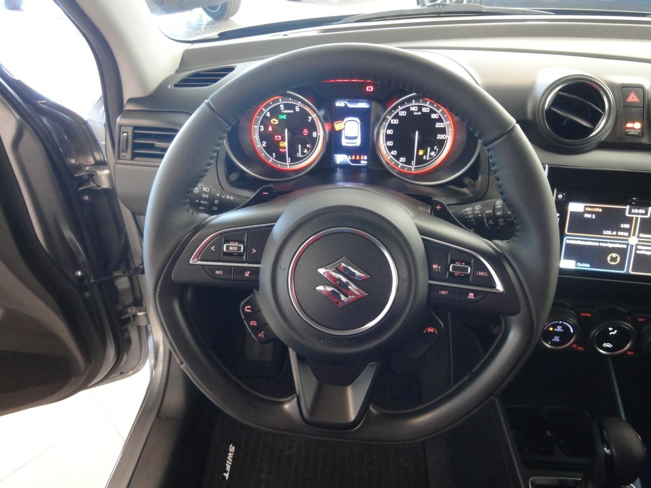 Suzuki Swift 1.2 Hybrid CVT Top Cambio Automatico