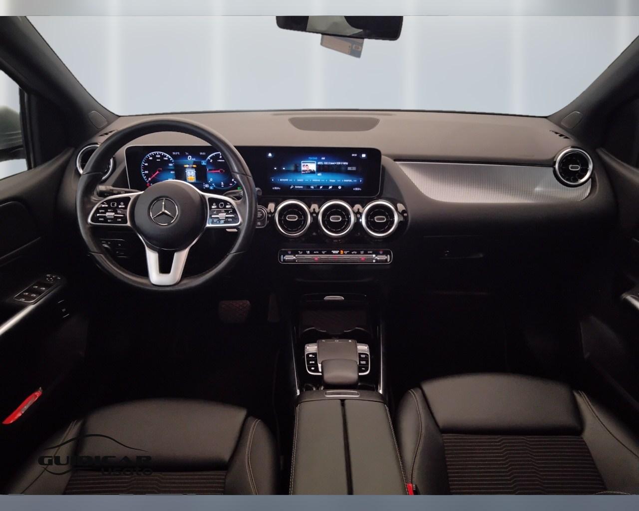 Mercedes-Benz Classe B - W247 2018 - B 180 d Sport Plus auto