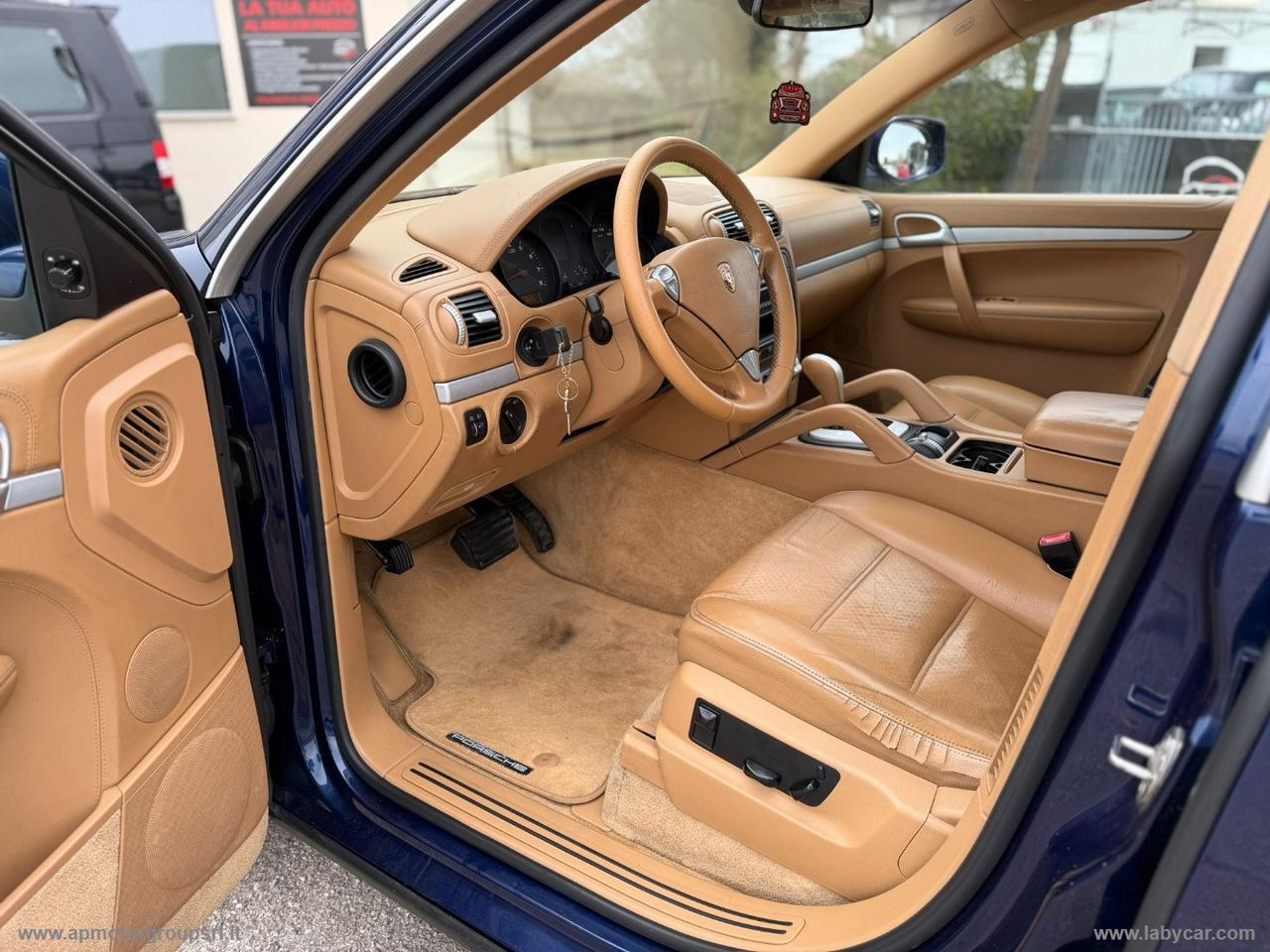 PORSCHE Cayenne 3.6